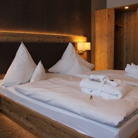 Tannhof Szálloda 3*